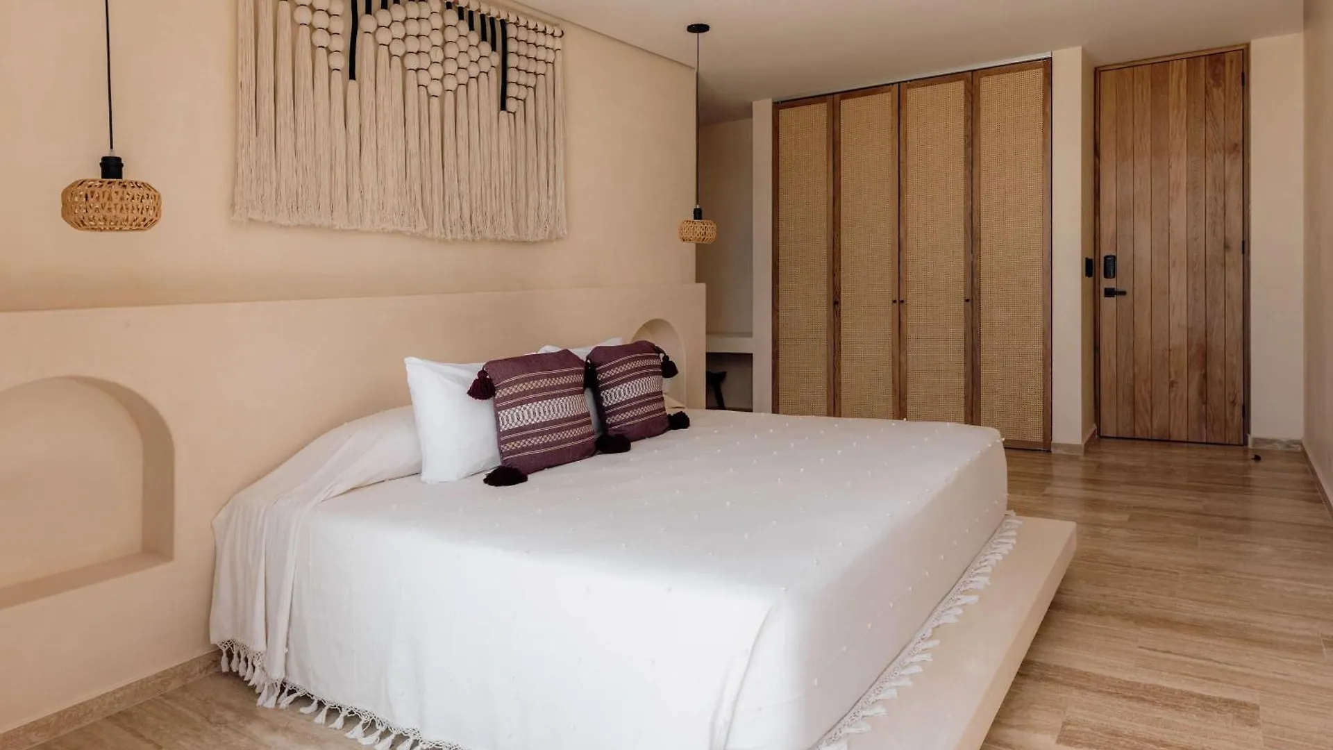 Beachfront Oasis - Yoga Deck - Jacuzzi - 25M Pool Tulum Mexico