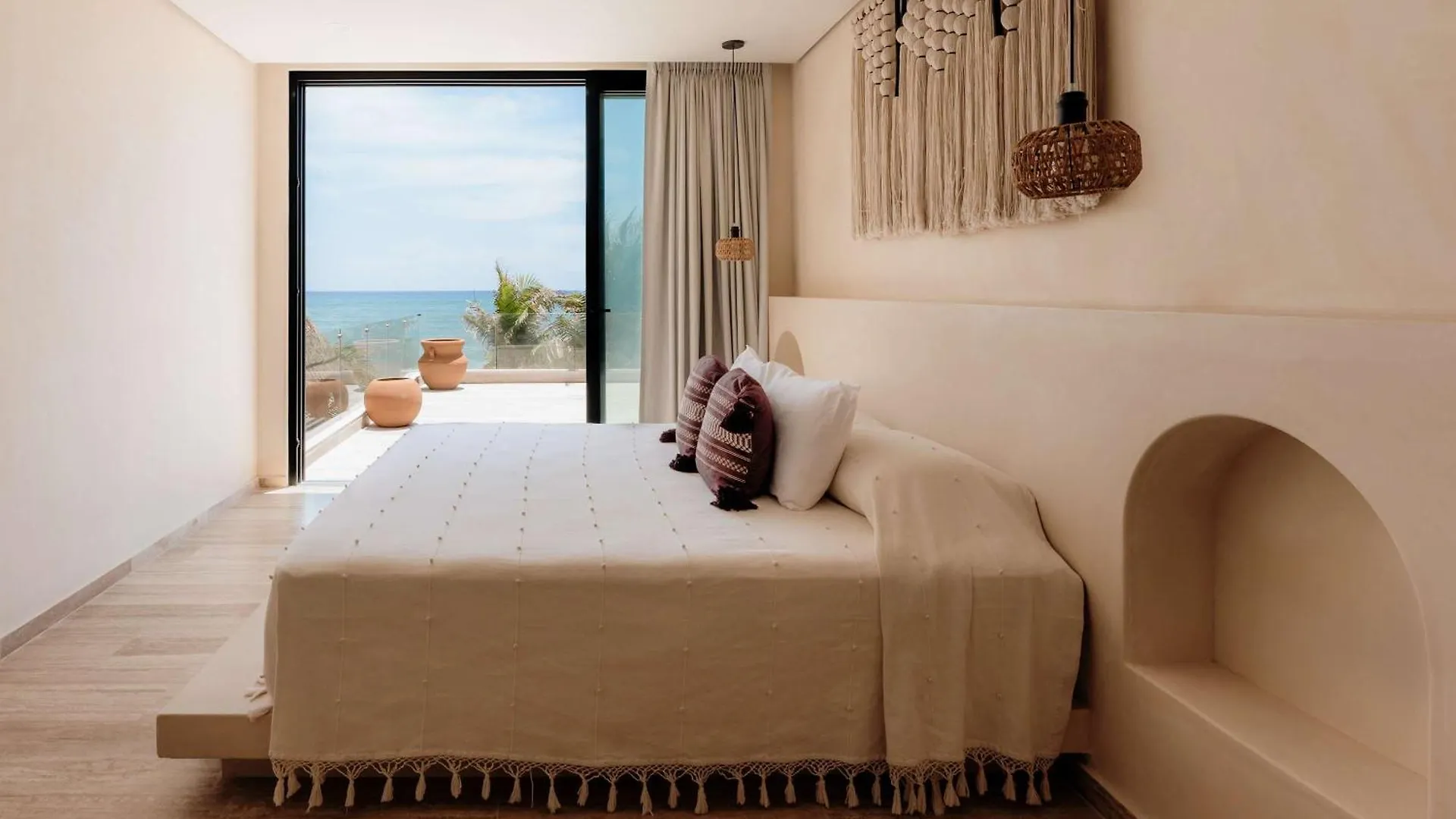 Beachfront Oasis - Yoga Deck - Jacuzzi - 25M Pool Tulum