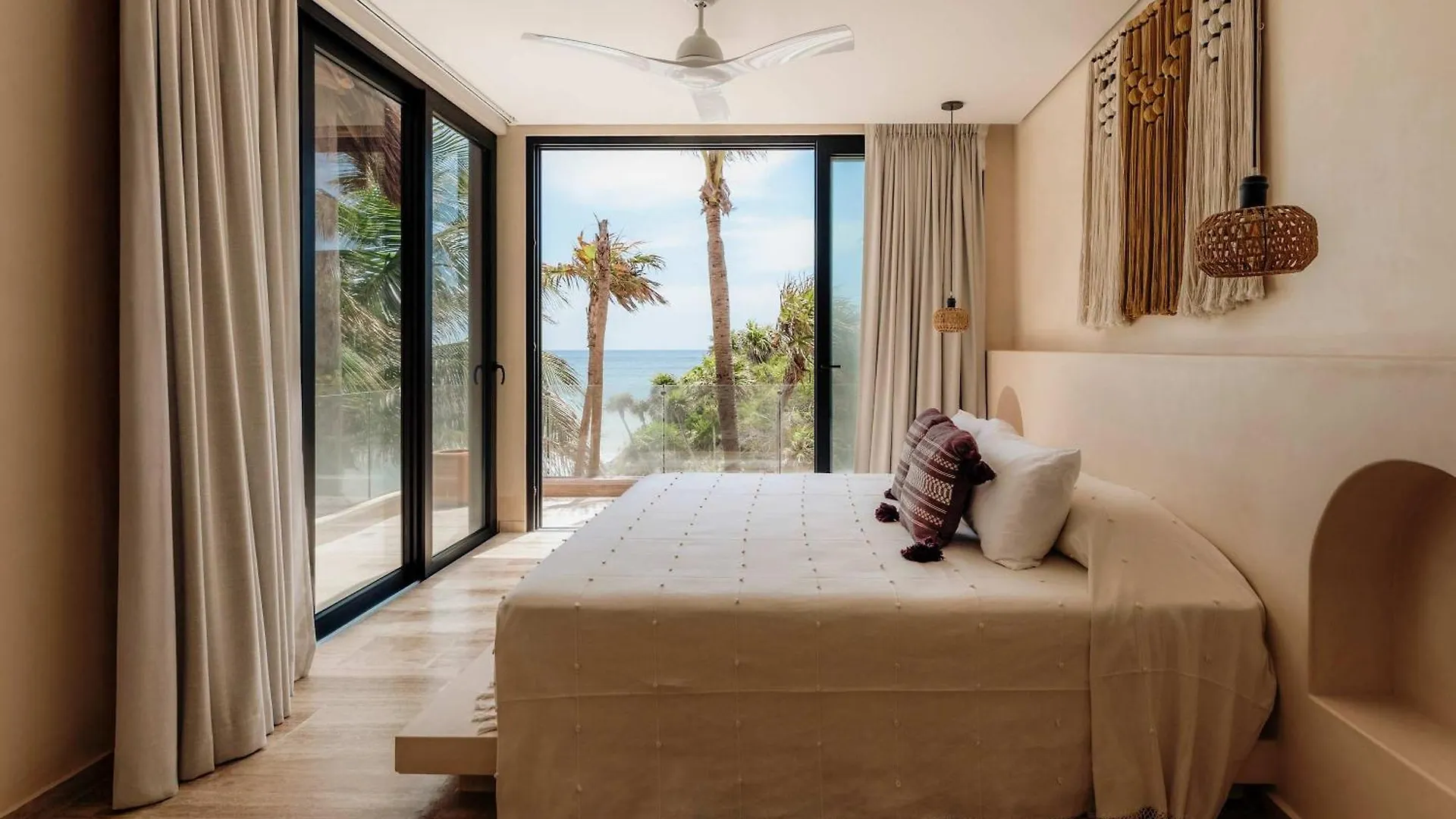 Beachfront Oasis - Yoga Deck - Jacuzzi - 25M Pool Tulum 0*,  Mexico